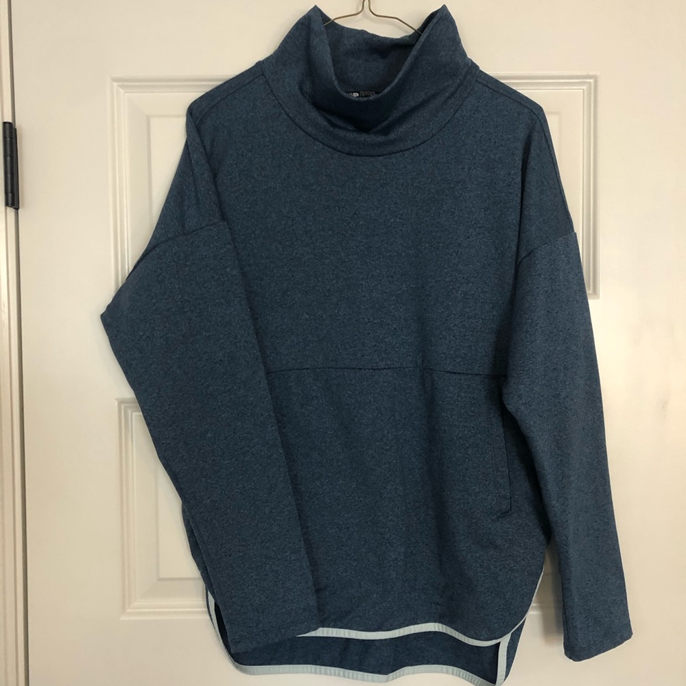 North face pullover